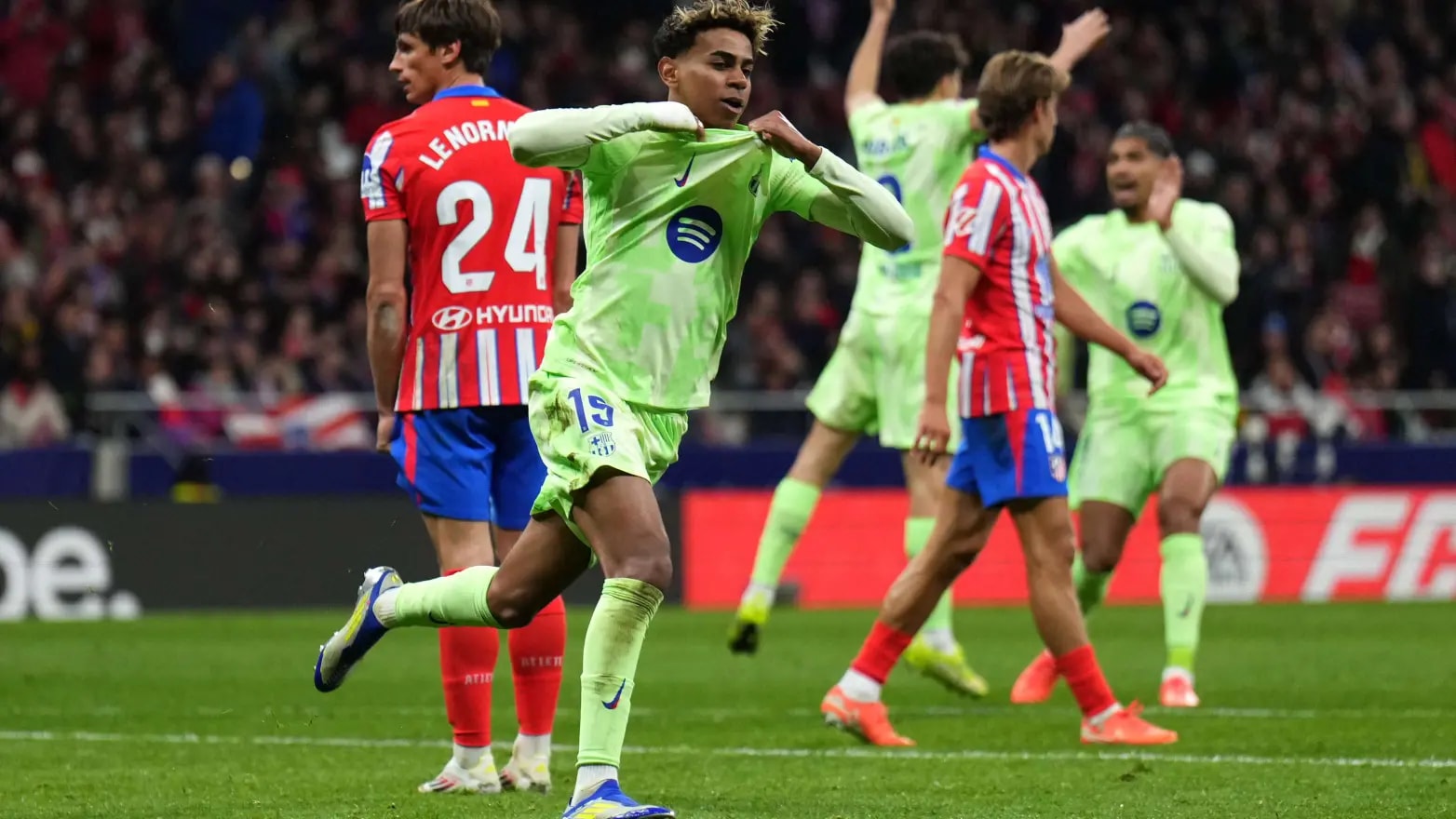 Mené au score, le FC Barcelone renverse l'Atlético de Madrid