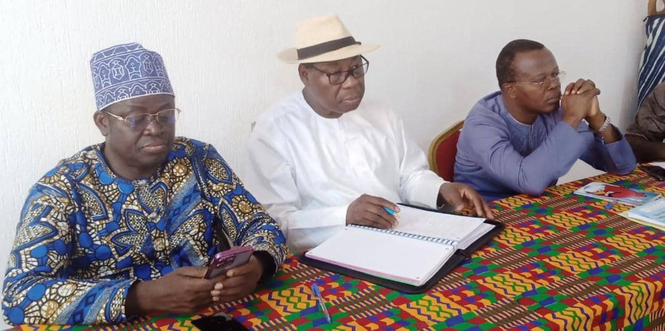 L'ex-président Boni Yayi et les vice-présidents du parti Les Démocrates Nourénou Atchadé et Eric Houndété