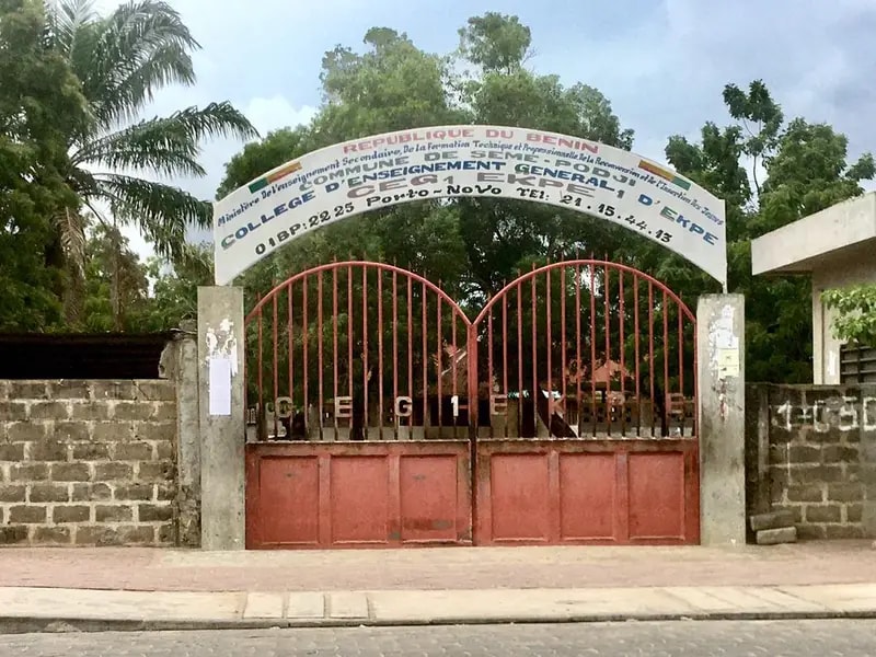 Entrée du Ceg1 Ekpè dans la commune de Sèmè-Kpodji