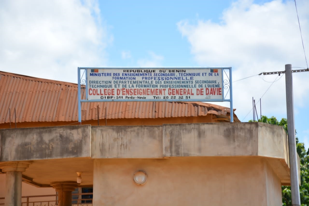 Le Collège d'enseignement général de Davié. Image d'illustration