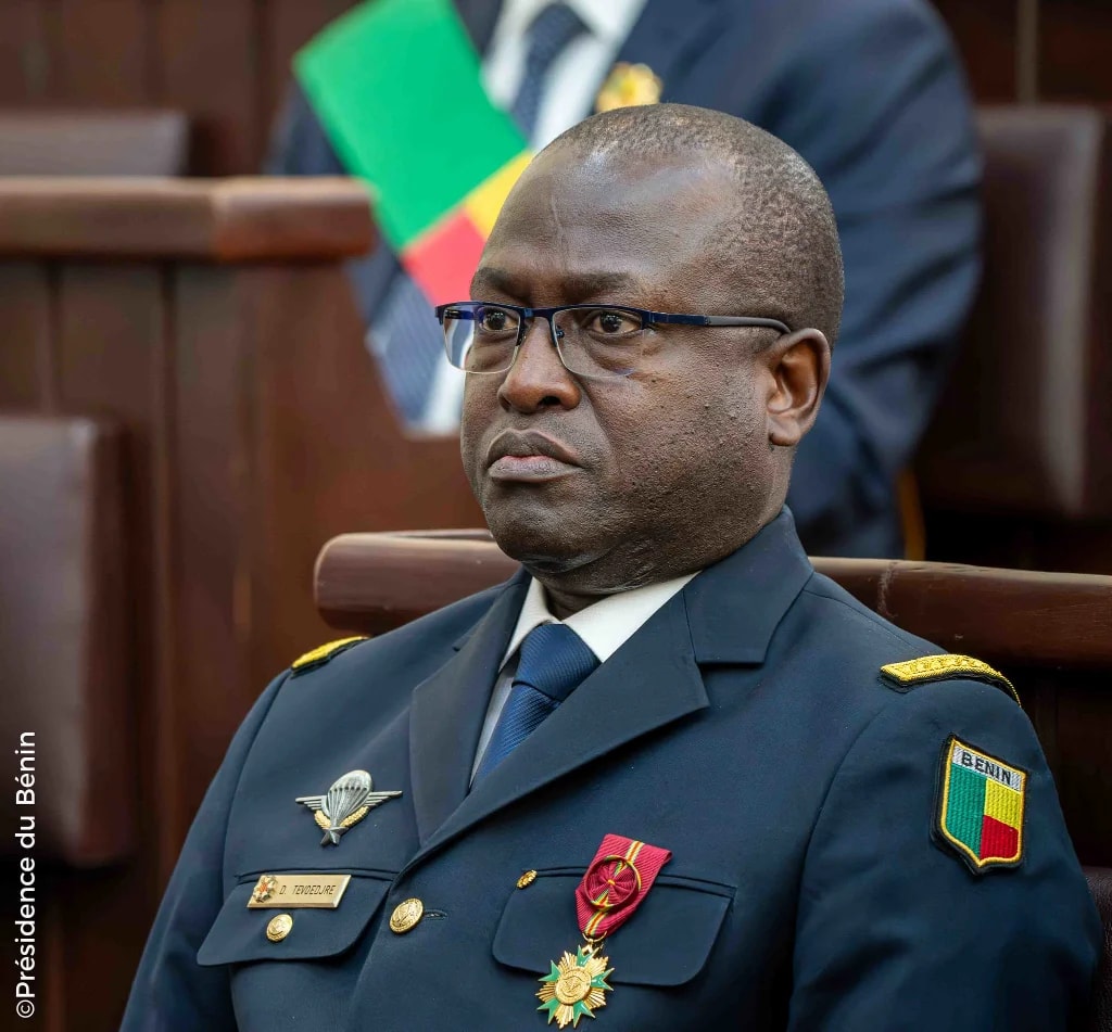 Dieudonné Djimon Tévoédjrè devient désormais colonel-major