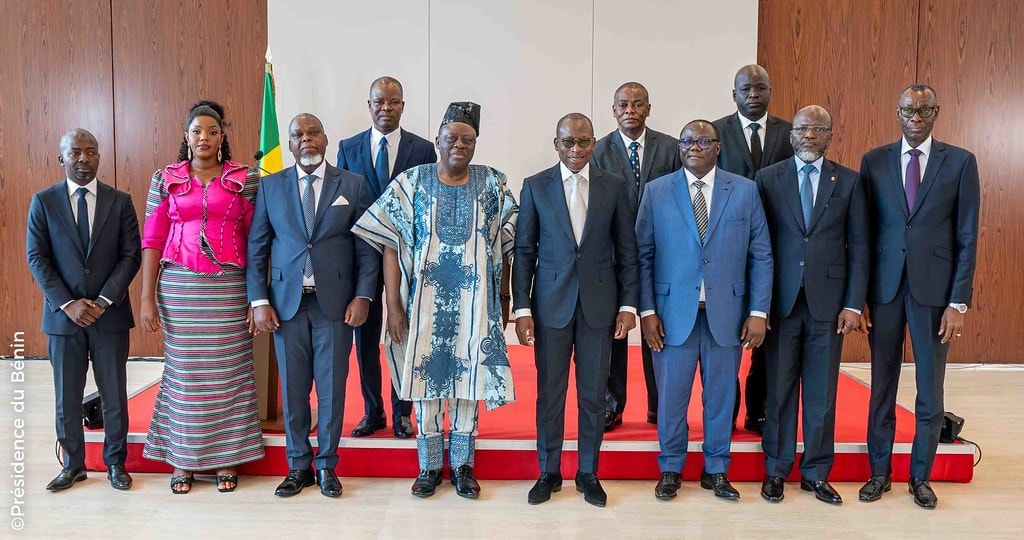 Patrice Talon installe Edouard Loko et son équipe dans leur fonction. © Présidence du Bénin