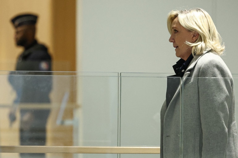 Marine Le Pen au tribunal