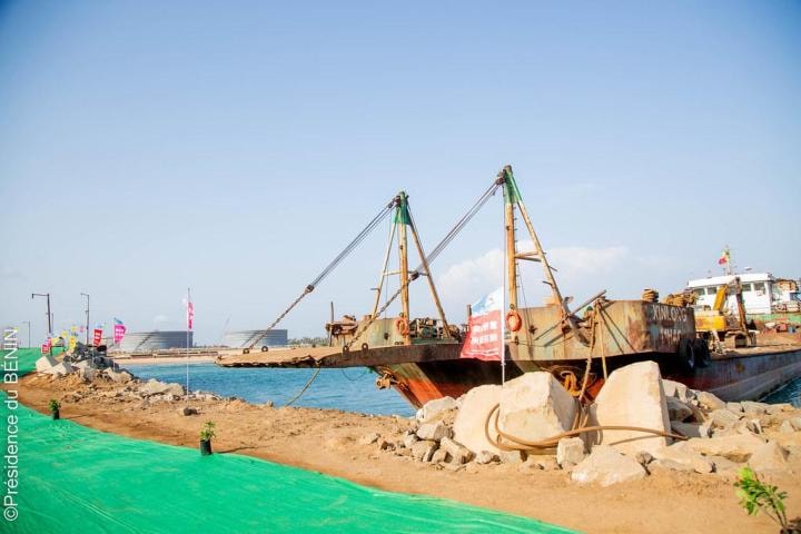 Le pipeline Bénin-Niger à Sèmè-Podji. © Présidence du Bénin