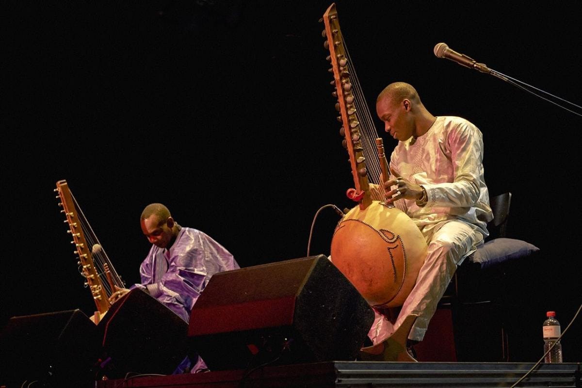 L'artiste Sidiki Diabaté et son défunt père Toumani Diabaté