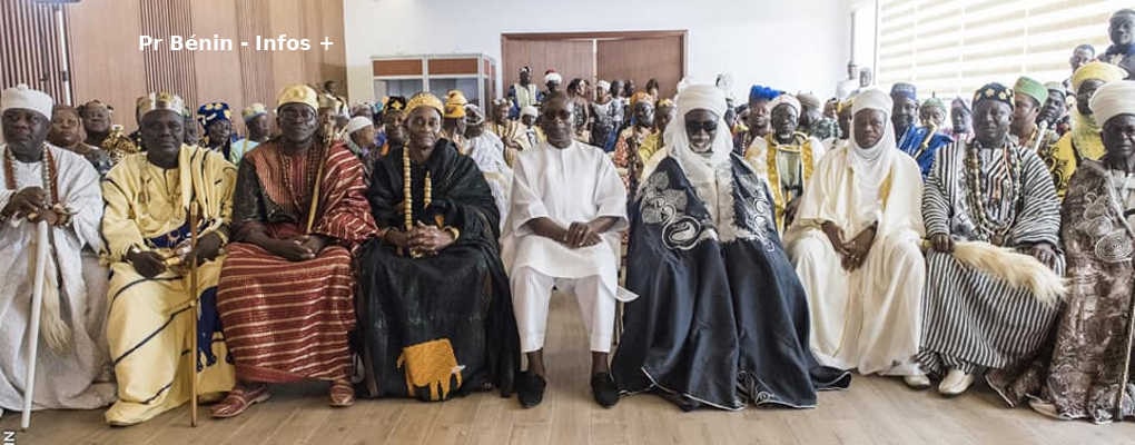 Le président Patrice Talon et des rois du Bénin