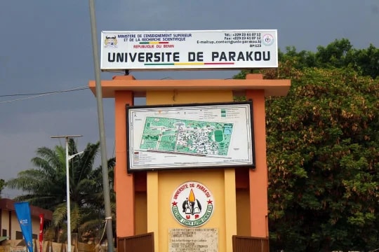Entrée de l'Université de Parakou