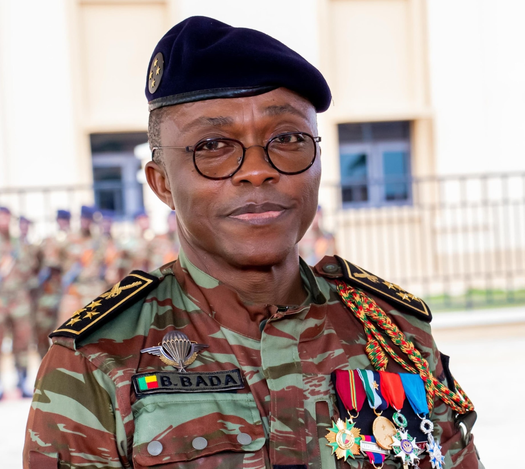 Après la perte de son épouse lors du putsch déjoué au Bénin, le Général Bertin Bada confie : « Je souffre parfois en silence… »