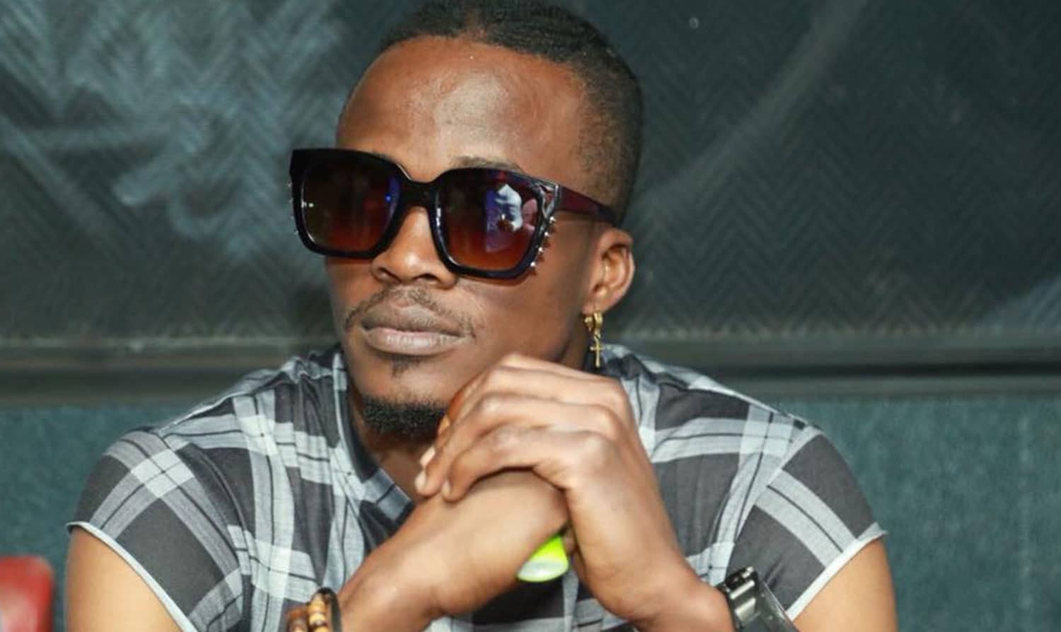 Arrestation de l'artiste Debordo Leekunfa : Entre clash, plaintes et garde à vue