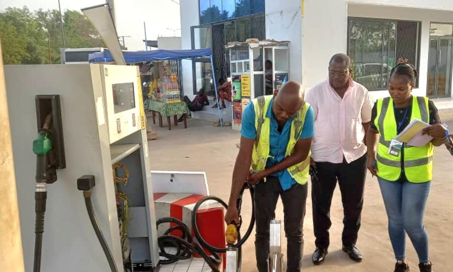 Bénin : des stations-service scellées à Cotonou et Abomey-Calavi pour pompes délivrant un débit inférieur