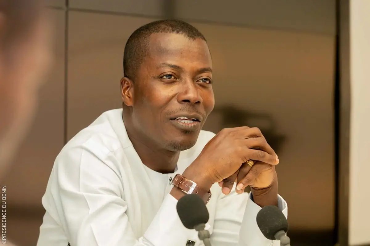 Bénin : le gouvernement clarifie la convocation de l’ancien président Boni Yayi