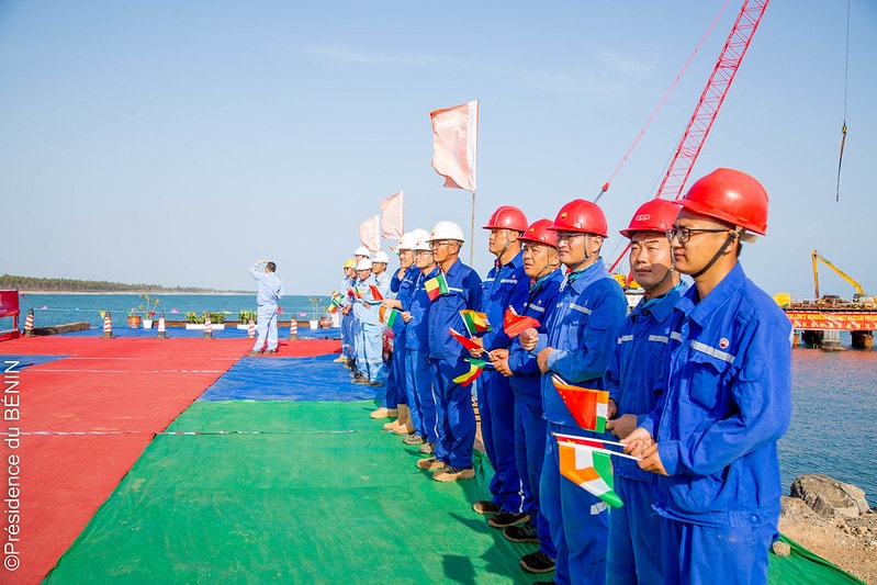 Des travailleurs chinois au Pipeline Bénin-Niger. @Présidence du Bénin