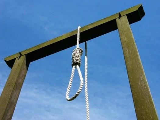 Drame à Za-Kpota: un adolescent atteint de troubles mentaux retrouvé pendu à un arbre dans une brousse