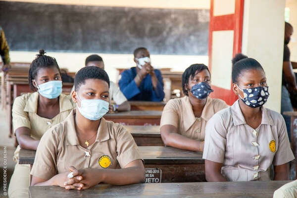 Des élèves en situation de classe. Image d'illustration