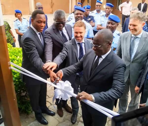 Les ministres inaugurent le système Afis