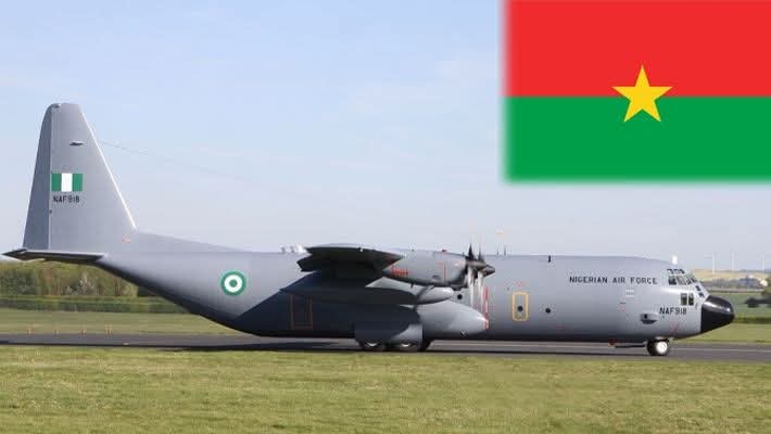 Le Burkina Faso libère 11 militaires de l'armée de l'air du Nigeria détenus après l'atterrissage forcé d'un avion à Bobo-Dioulasso