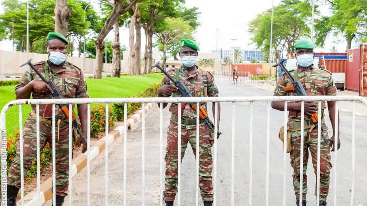 Des militaires de la garde républicaine