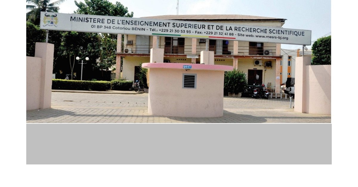 Entrée du ministère de l'enseignement supérieur à Cotonou
