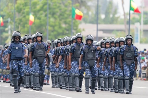 Des policiers lors d'un défile à Cotonou. @Présidence du Bénin