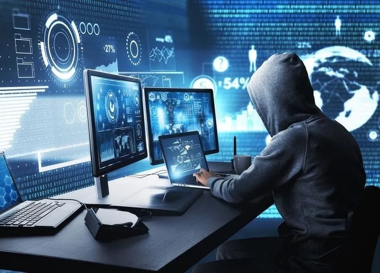 05 ans de prison requis contre un agent commercial de MTN et un étudiant pour escroquerie en ligne