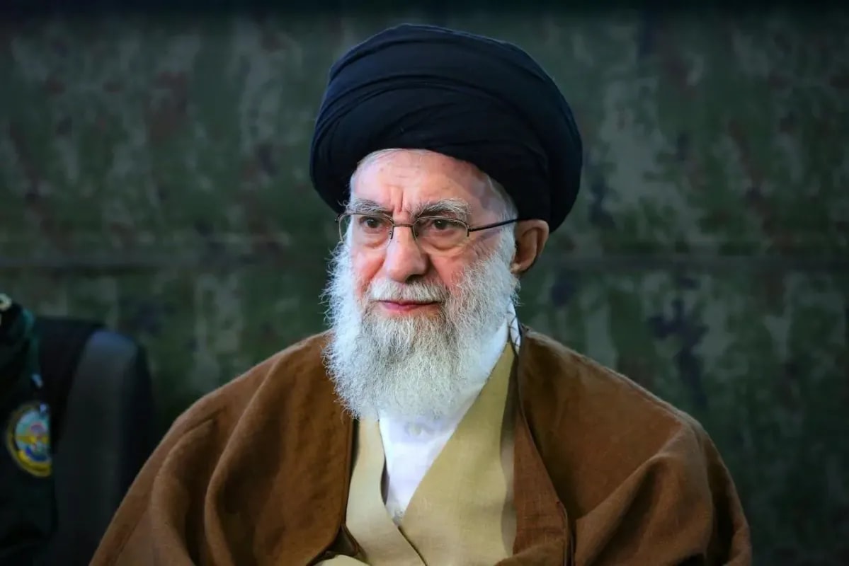 Ali Khamenei : 05 choses à savoir sur le guide suprême d’Iran tué dans les frappes aériennes d’Israël et des États-Unis