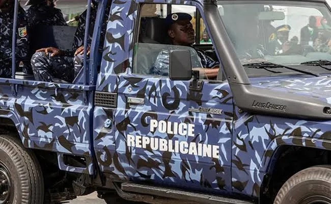 Bénin : la police démantèle un réseau d'escroquerie et de séquestration lié à QNET à Parakou