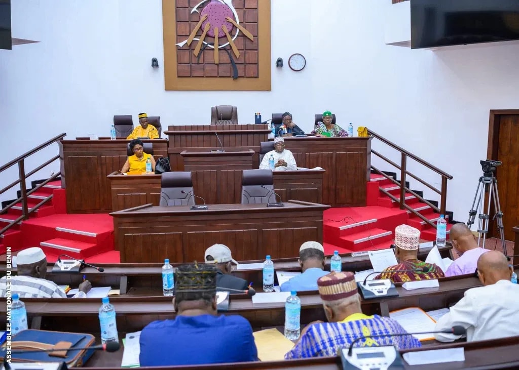 Bénin : liste des 24 députés désignés pour siéger dans les parlements régionaux et institutions nationales