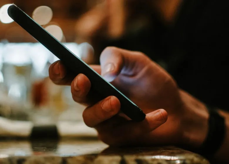 Internet au Bénin : ça grogne sur les réseaux sociaux après la suppression du forfait illimité de 5000f des offres des réseaux GSM
