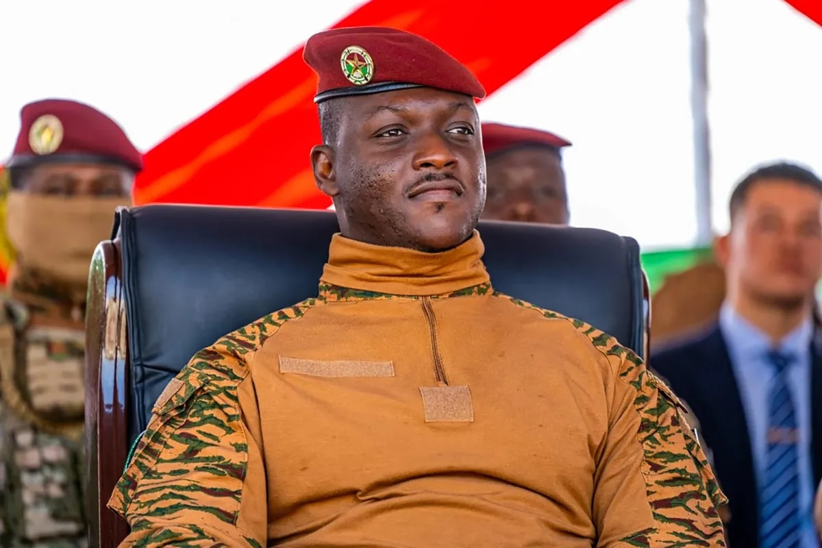 Burkina Faso : Ibrahim Traoré annonce de dissoudre les partis politiques pour « préserver l’unité nationale… »