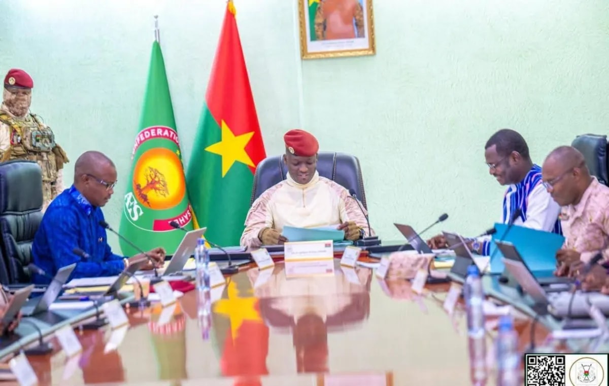 Burkina Faso : trois hauts fonctionnaires révoqués pour usage de faux diplômes
