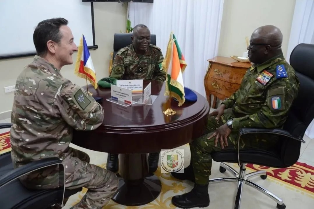 Coopération militaire : les chefs d'état-major béninois, ivoirien et français en conclave à Togbin