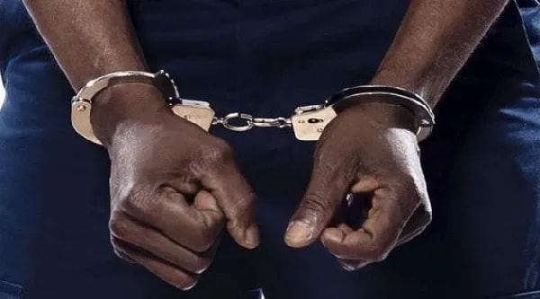 Cotonou : il agresse son épouse nourrice avec une lame et finit en garde à vue