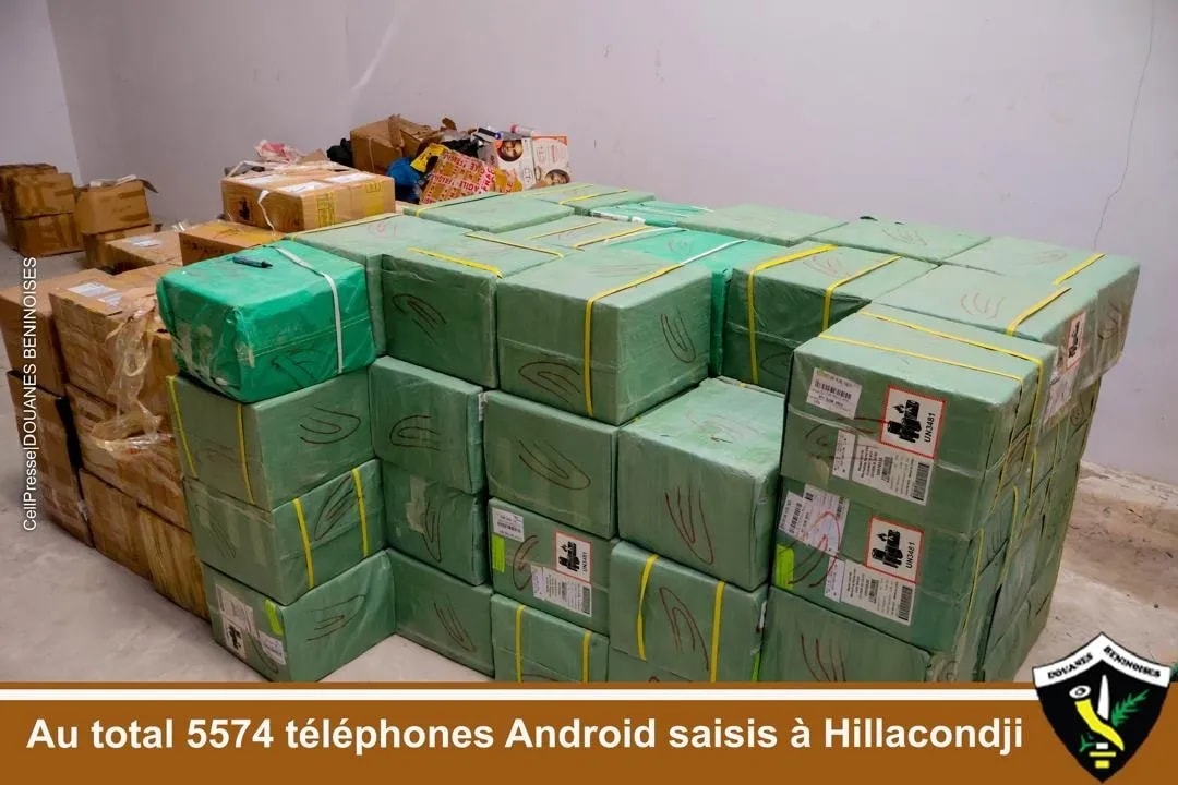 Frontière de Hillacondji : saisie de 5 574 téléphones Android par la douane béninoise