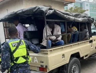 Lutte contre la criminalité urbaine au Bénin : une mission spéciale de la police conduit à l’interpellation de 203 personnes dont 53 travailleuses de sexe
