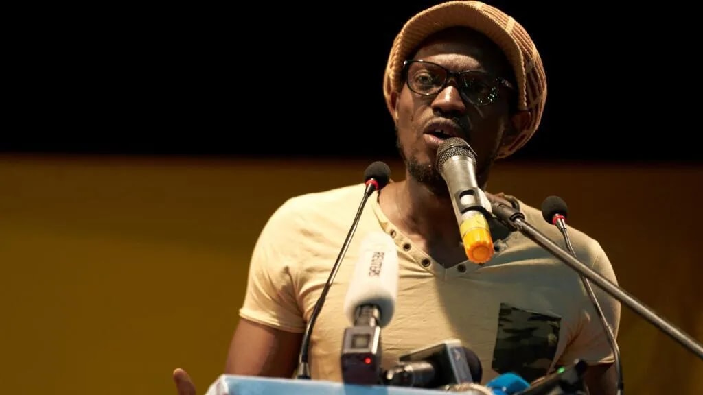 Mali : dix ans de prison requis contre le chroniqueur Ras Bath et l'influenceuse Rokia Doumbia