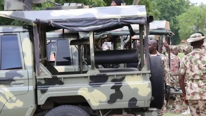 Nigéria : l’armée repoussent des terroristes et saisit du matériel de renseignement