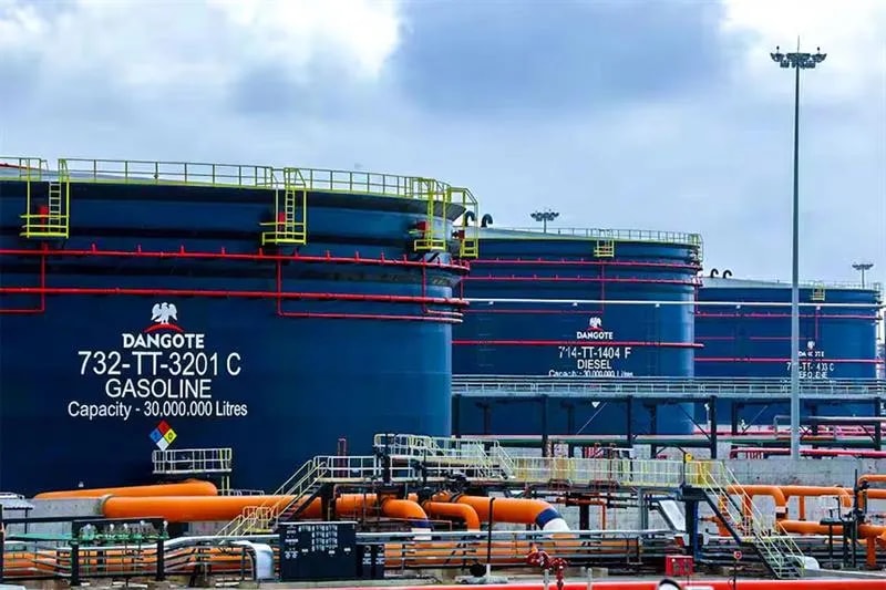 Nigéria : le groupe Dangote exporte son premier surplus de carburant vers 05 pays d'Afrique