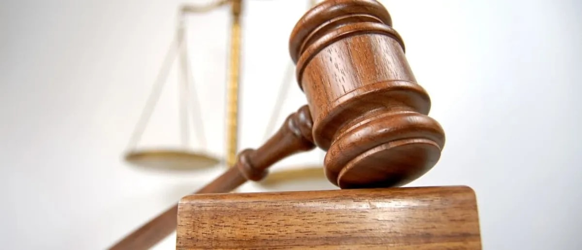 Tribunal de Porto-Novo : un chauffeur en prison après avoir vendu la voiture de son employeur