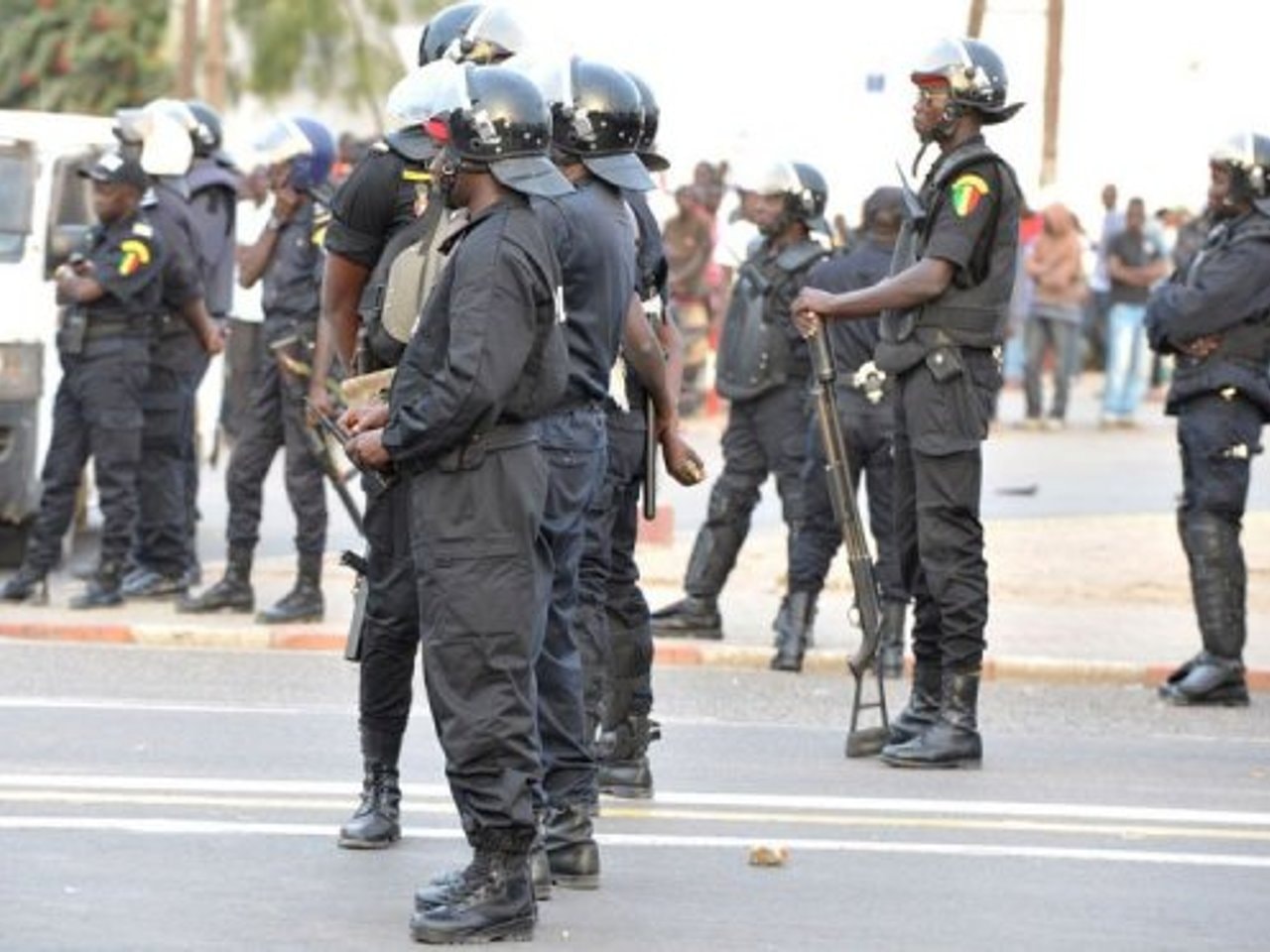 Sénégal : Des policiers et étudiants blessés dans un affrontement avec des à Dakar