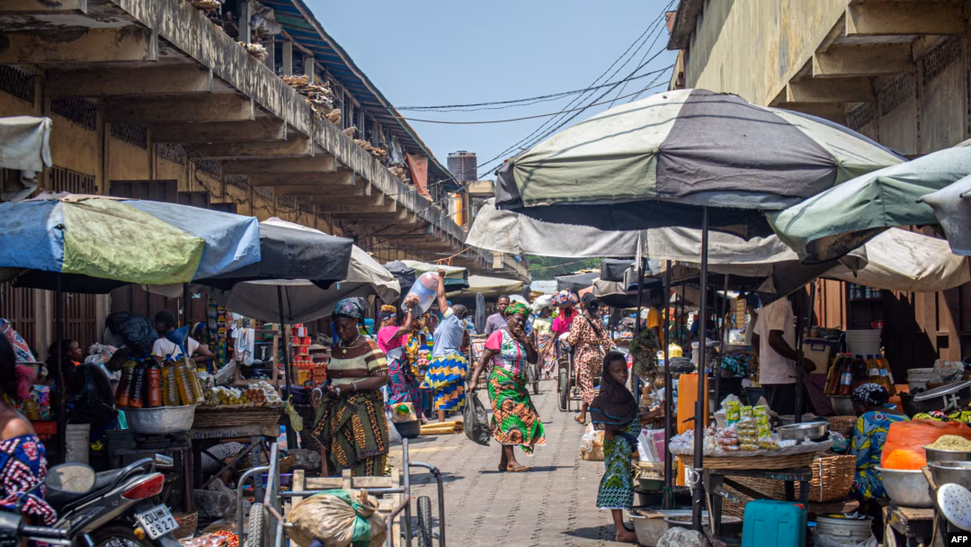 Intérieur du marché de Dantokpa